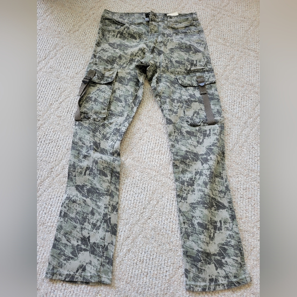 Forever 21 Green Camouflage Slim Jeans
